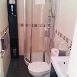 Lovely Apartment, Great Location! *
