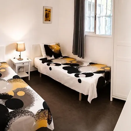 Lovely Apartment, Great Location! *